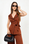 Conjunto de chaleco y pantalón en tela Barbie Twill