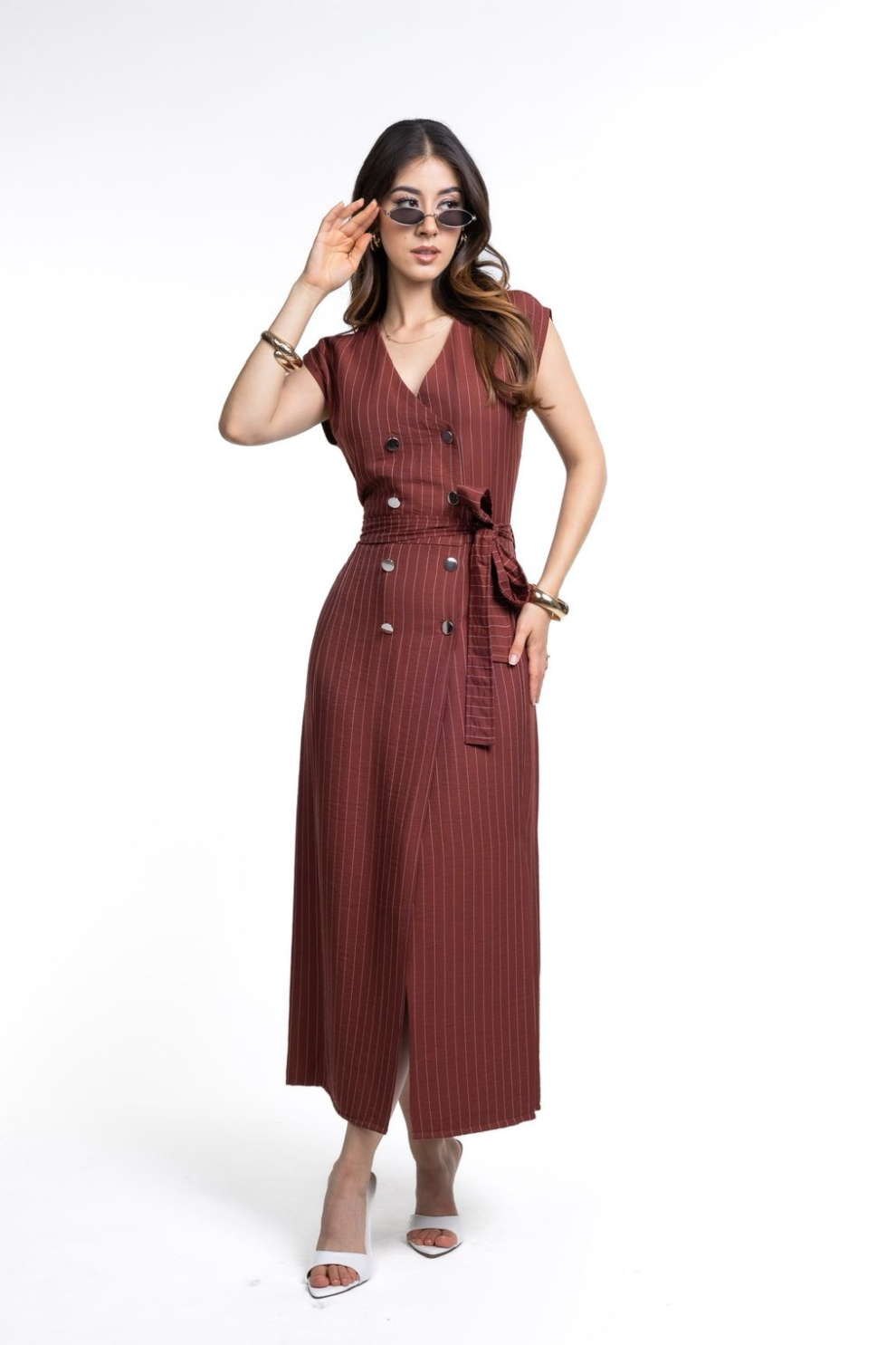 Vestido de Rayas – Elegancia con Estilo Cruzado