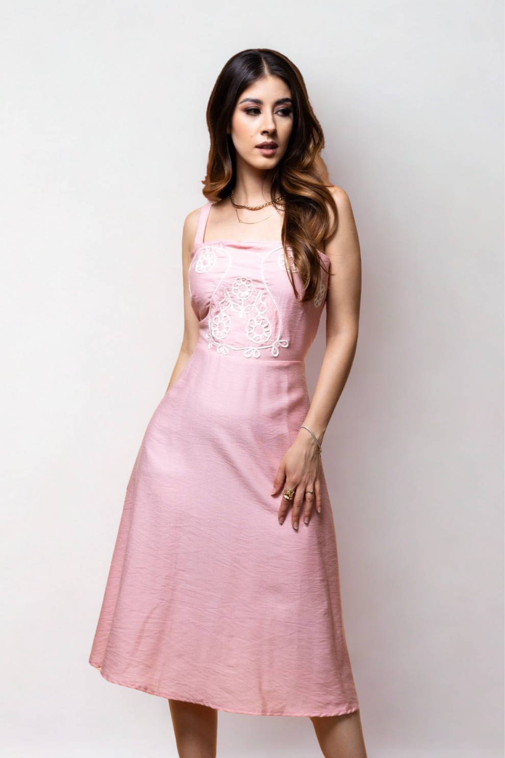 Vestido con Bordado Artesanal