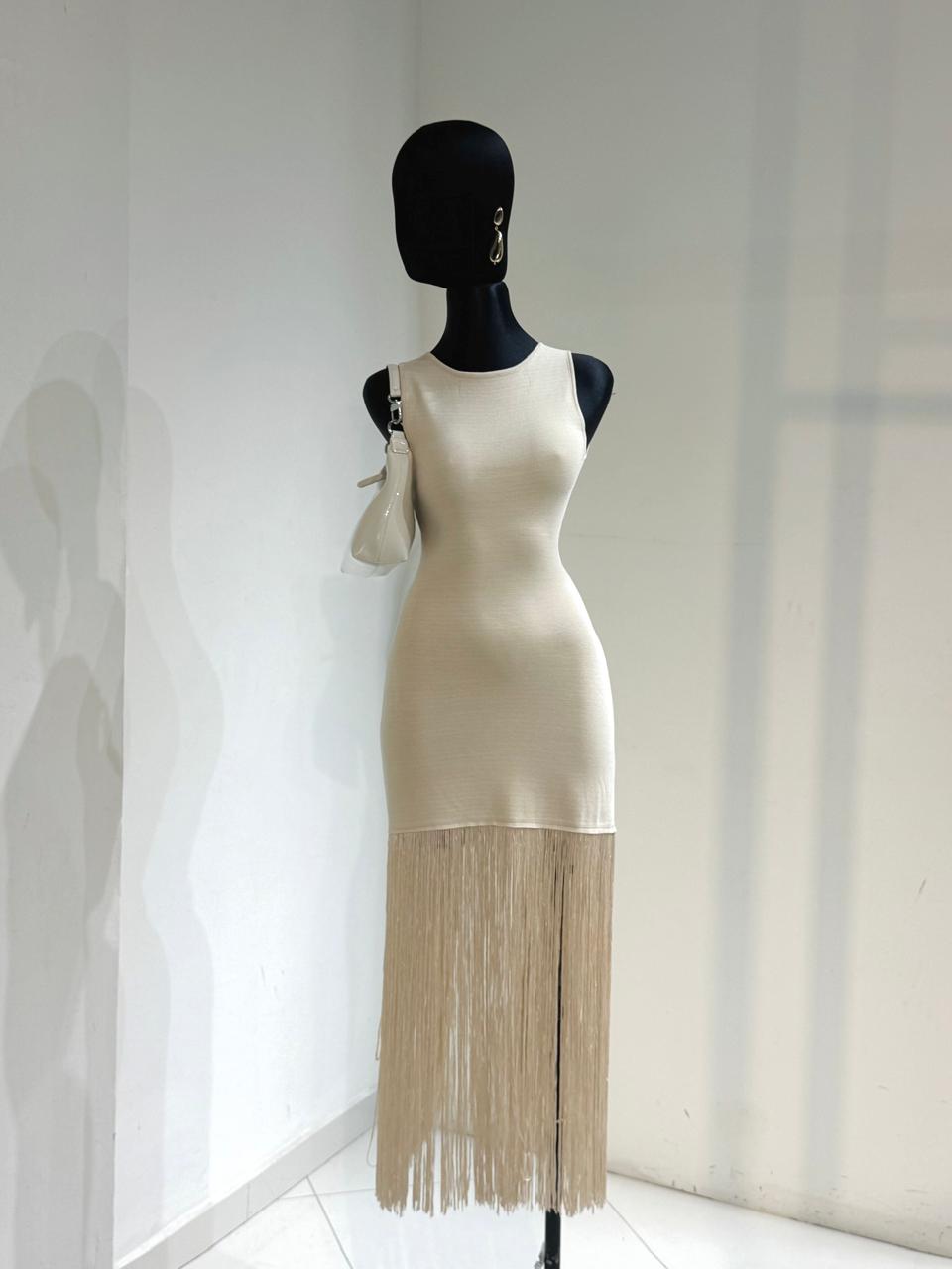 Vestido Largo Flecos