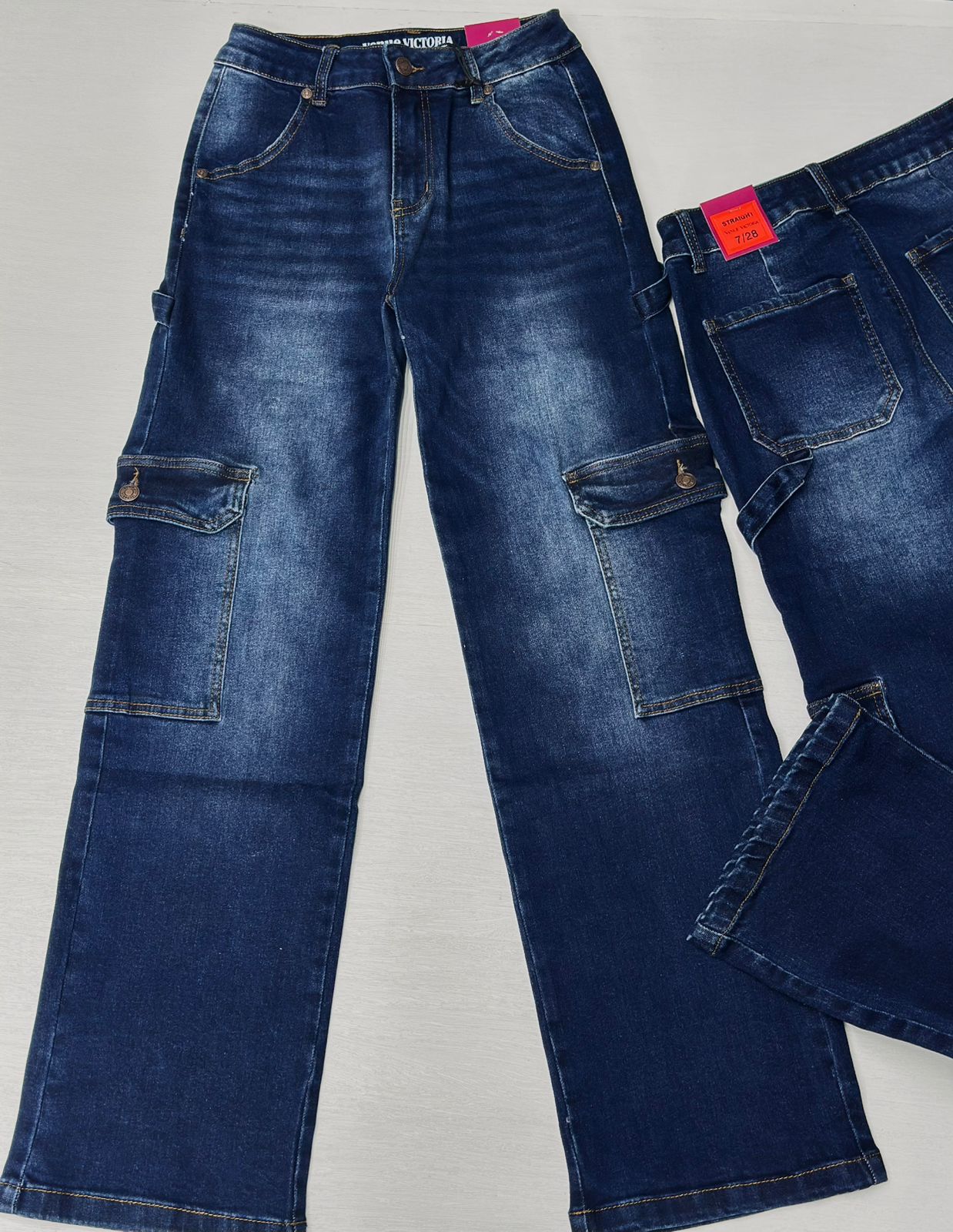 Jeans cargo de mezclilla