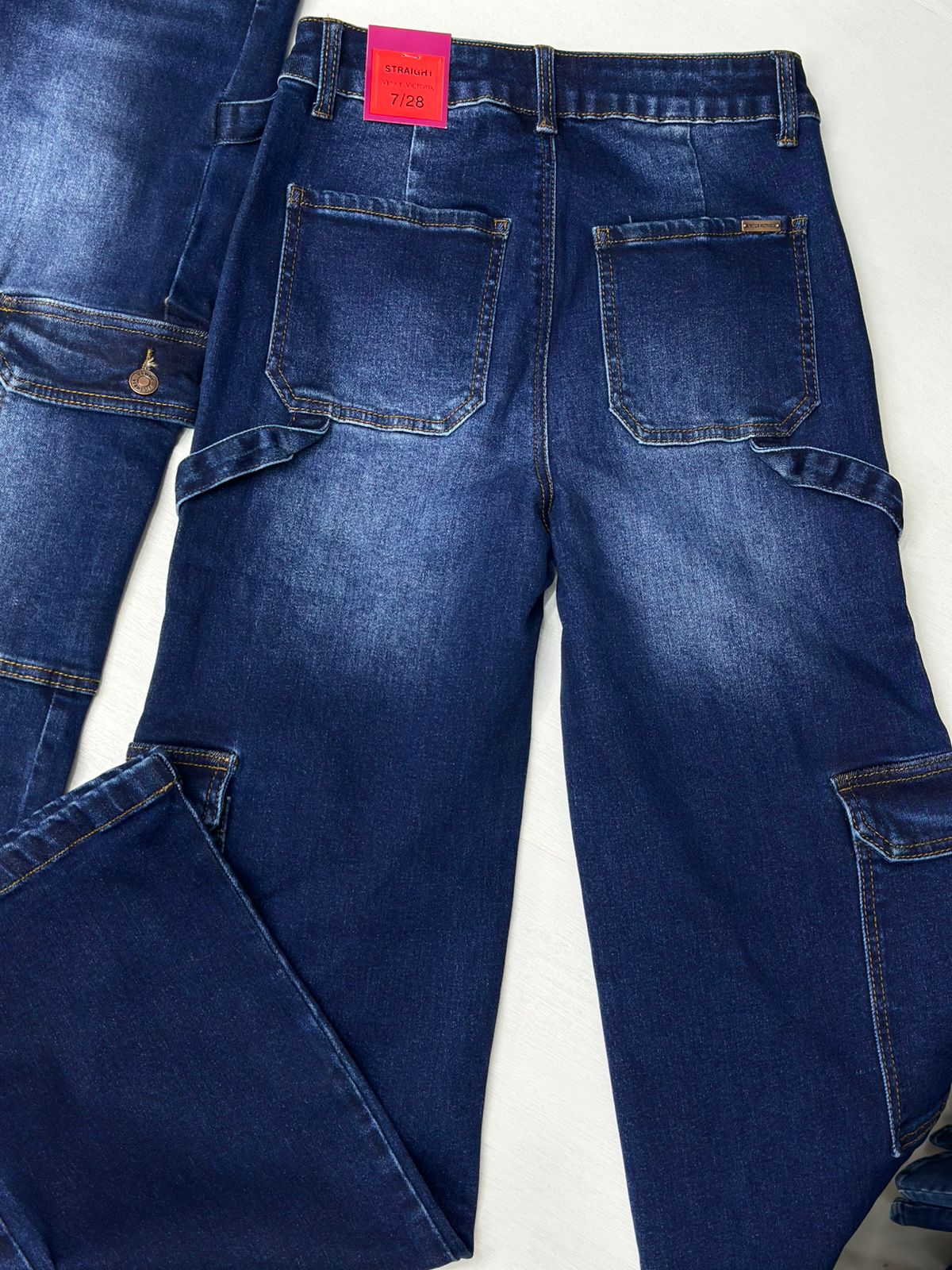Jeans cargo de mezclilla