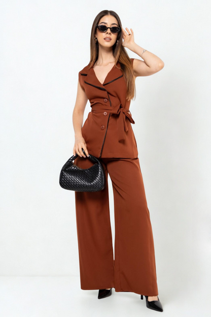 Conjunto de chaleco y pantalón en tela Barbie Twill