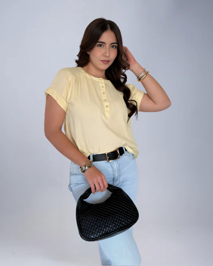 Blusa corta
