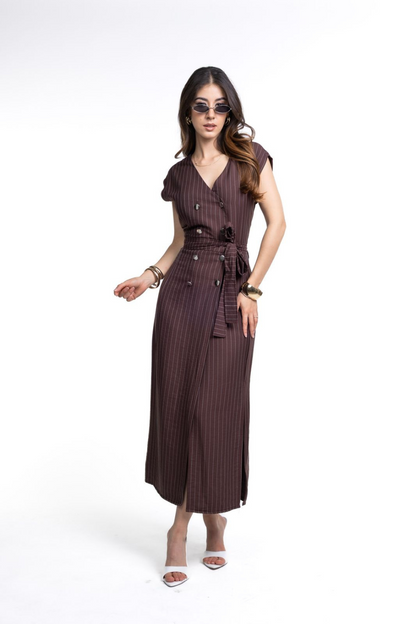Vestido de Rayas – Elegancia con Estilo Cruzado