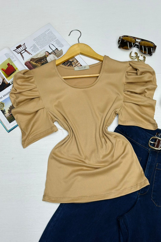 Blusa Básica con Manga Plizada