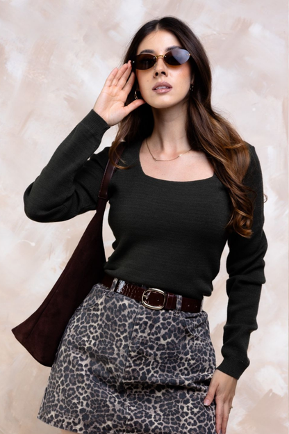 Blusa Cuello Cuadrado en Tejido Suave con Spandex