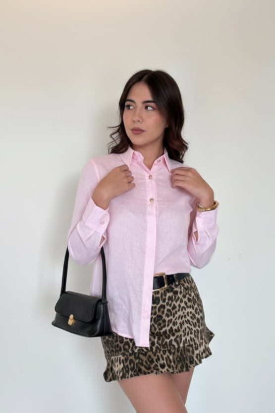 Camisa con botones dorado