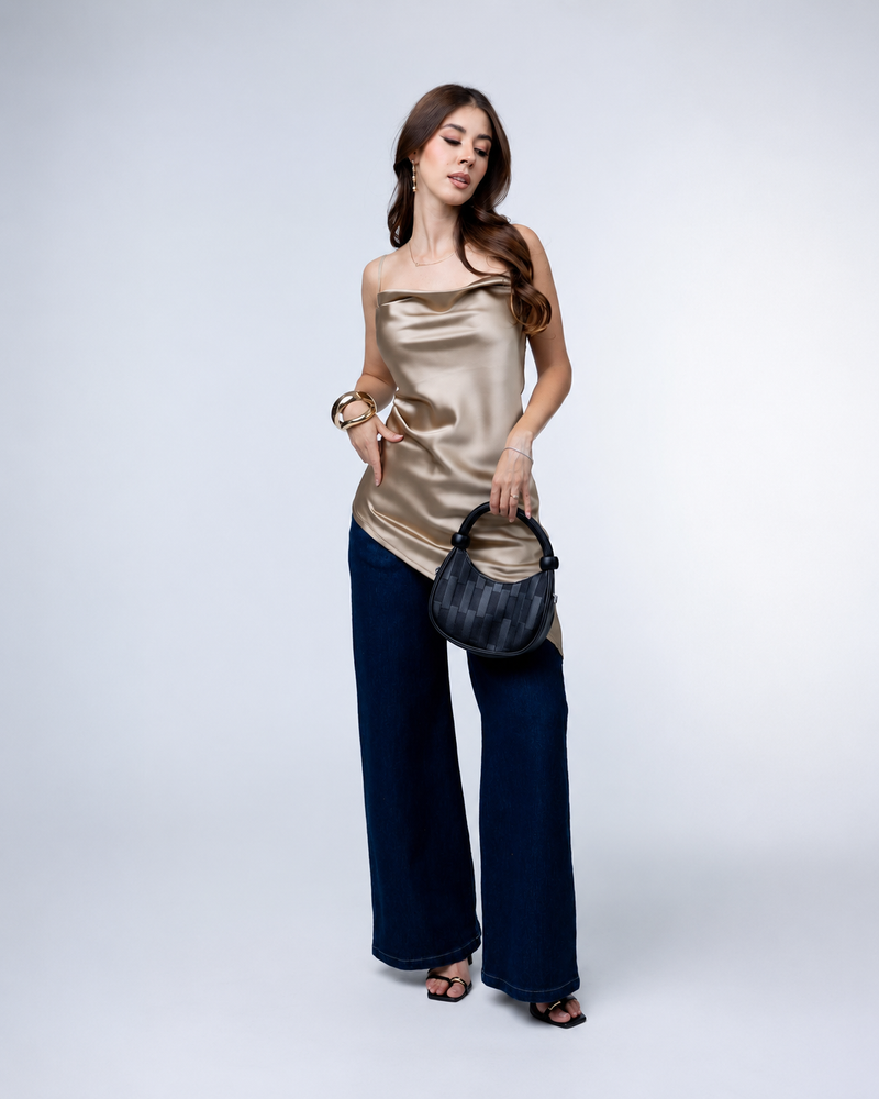 Blusa Satinada Asimétrica Premium