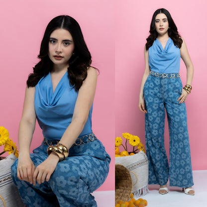 Blusa Satinada de Cuello Drapeado con Espalda Descubierta