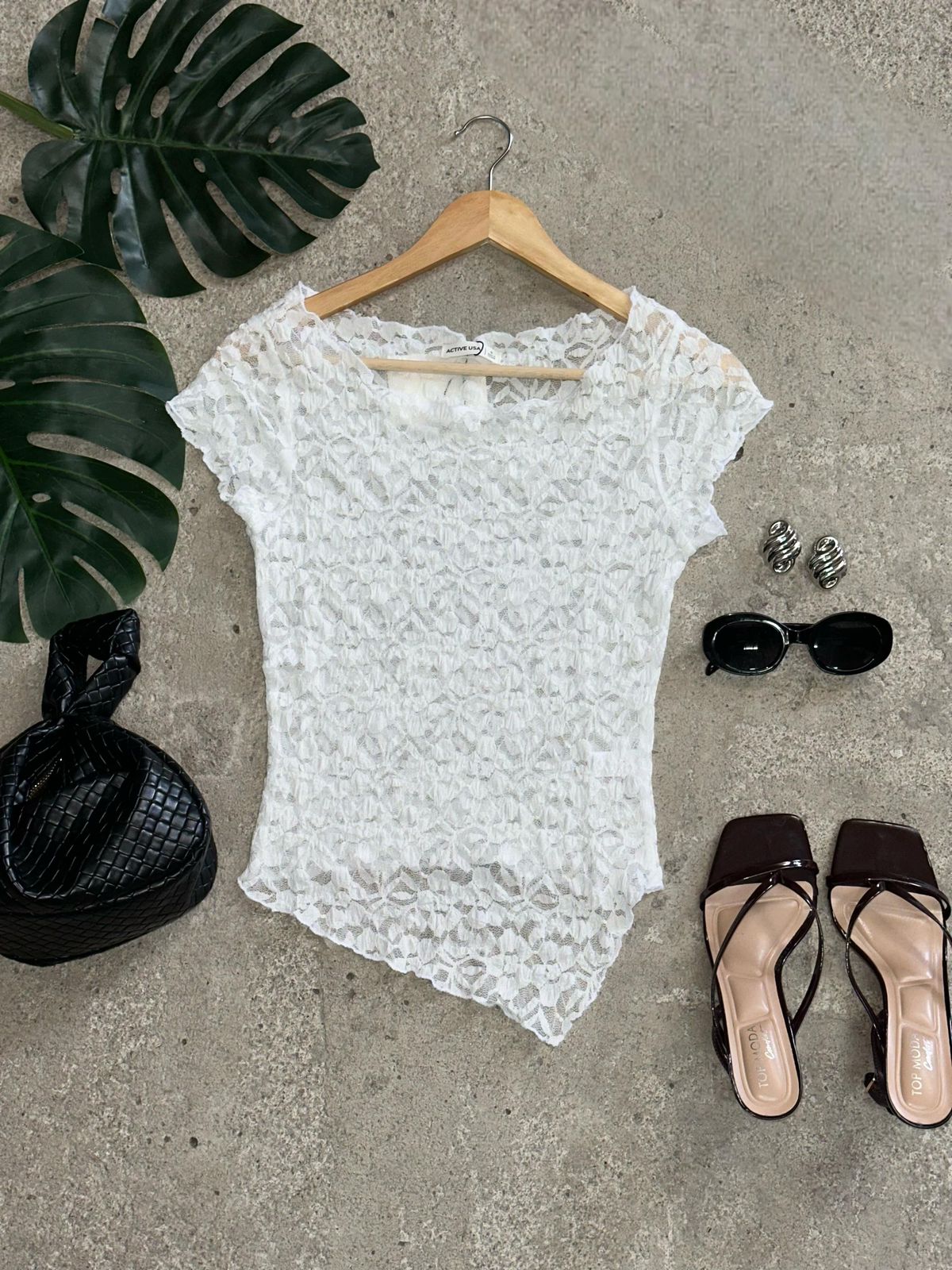 Blusa Asimétrica Encaje