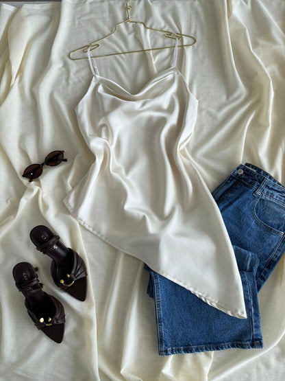 Blusa Asimétrica Satinada