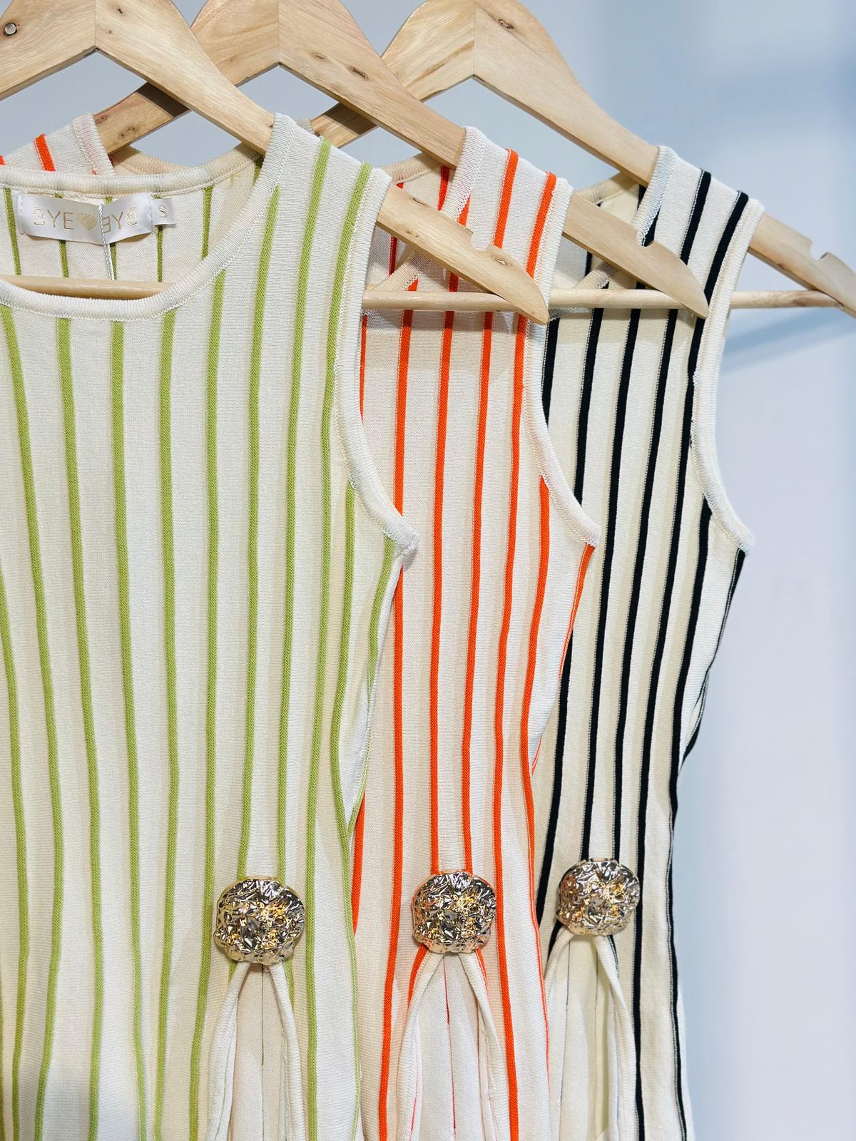 Blusa a rayas sin mangas