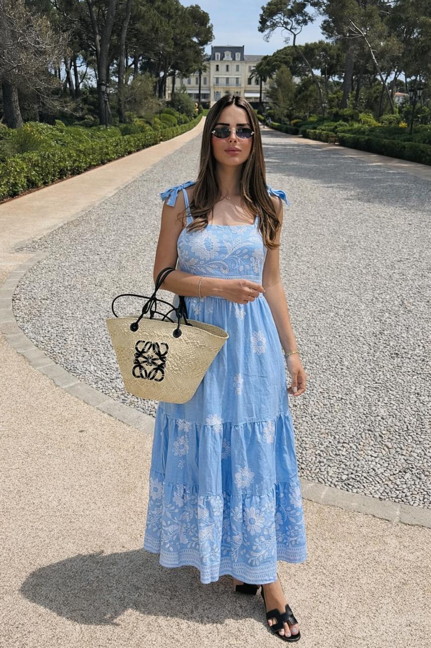 Vestido de tirantes con estampado de verano