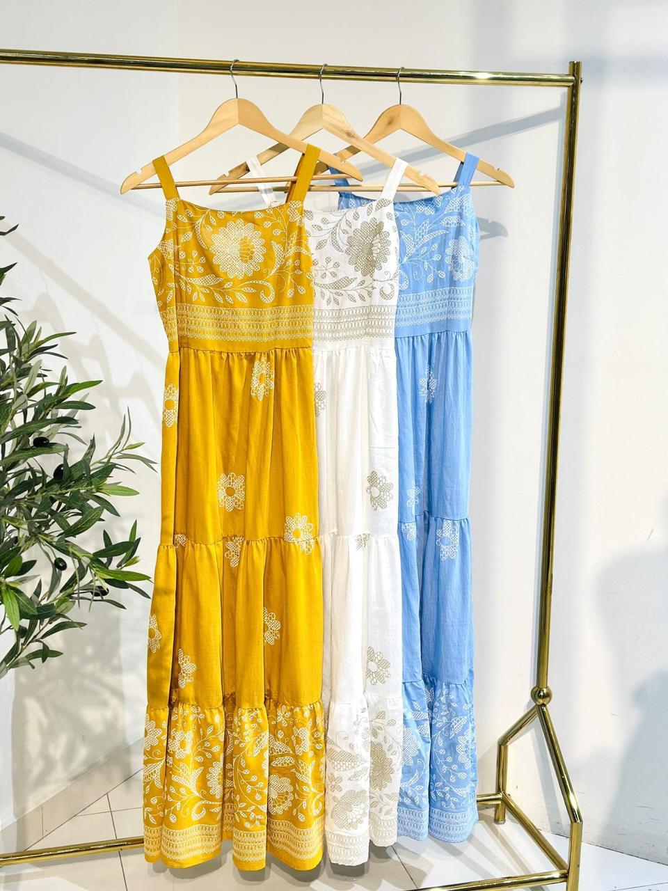 Vestido de tirantes con estampado de verano